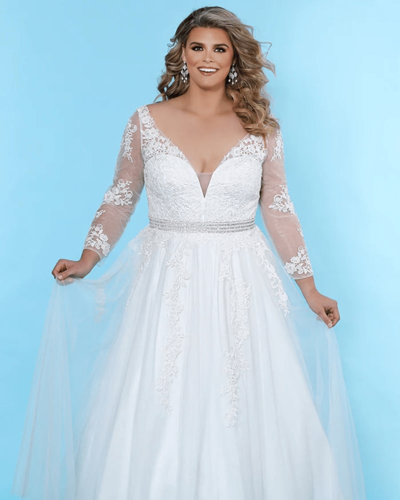 Front of a model wearing a size 26 Cheryl Lynn Bridal Gown in Ivory by Sydney's Closet. | dia_product_style_image_id:285929